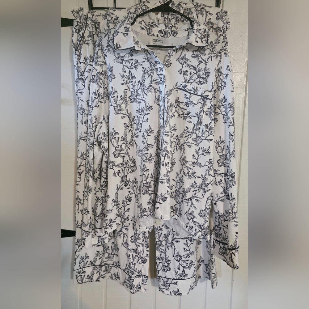 Plus Size Haven Black and White Floral Pajama Set  XXL